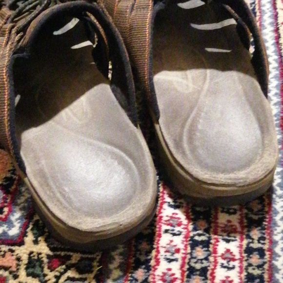 Mens Keen size 9 sandals - Picture 7 of 8